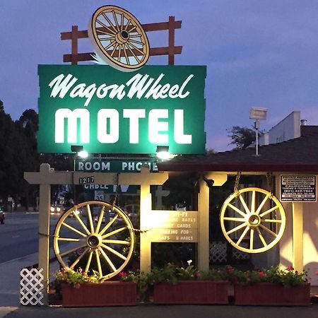 Wagon Wheel Motel Salinas Luaran gambar