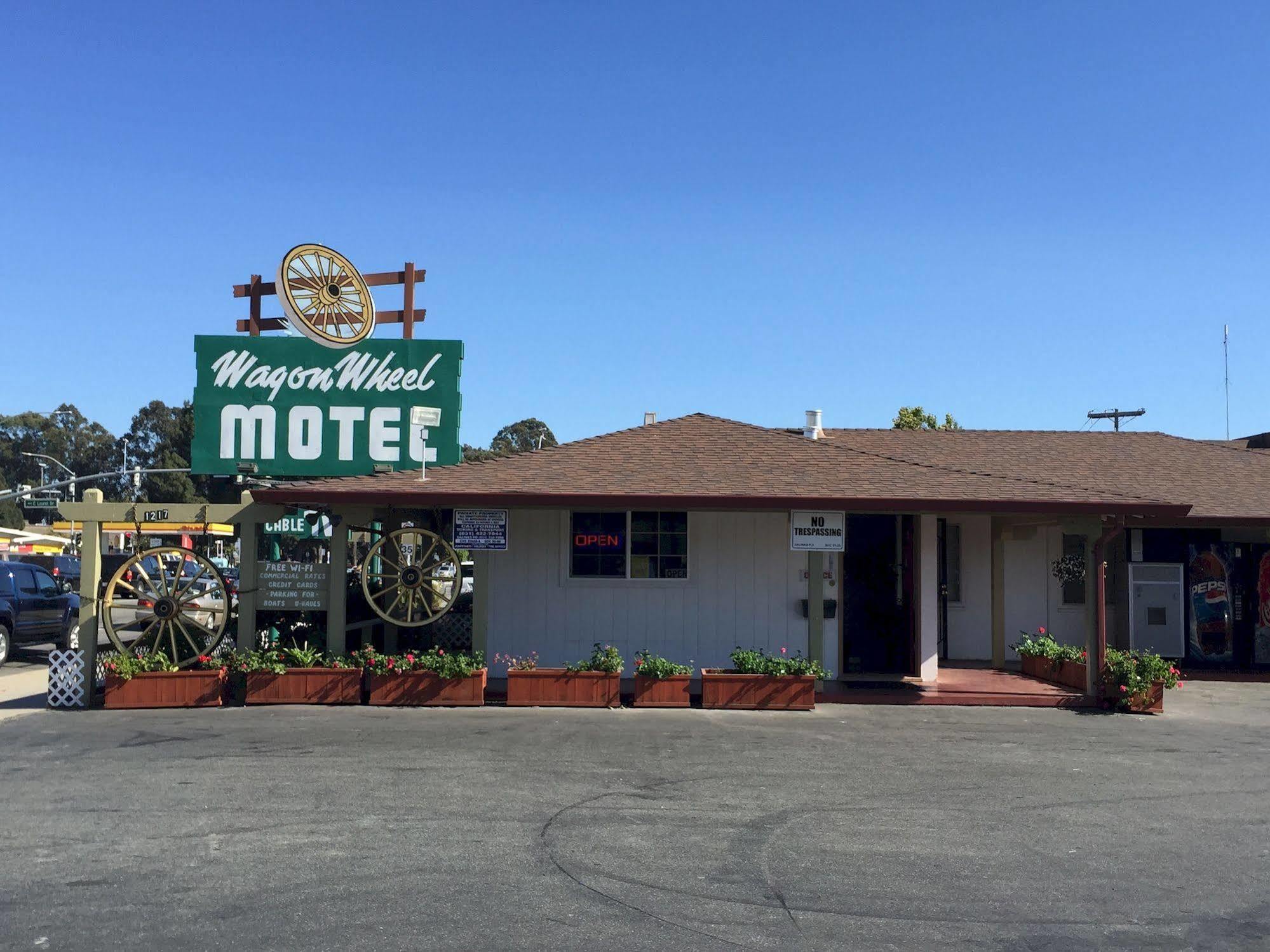Wagon Wheel Motel Salinas Luaran gambar