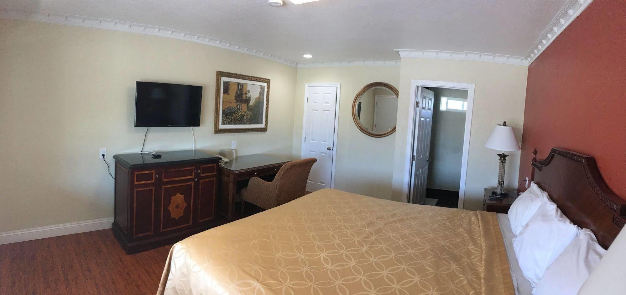 Wagon Wheel Motel Salinas Luaran gambar