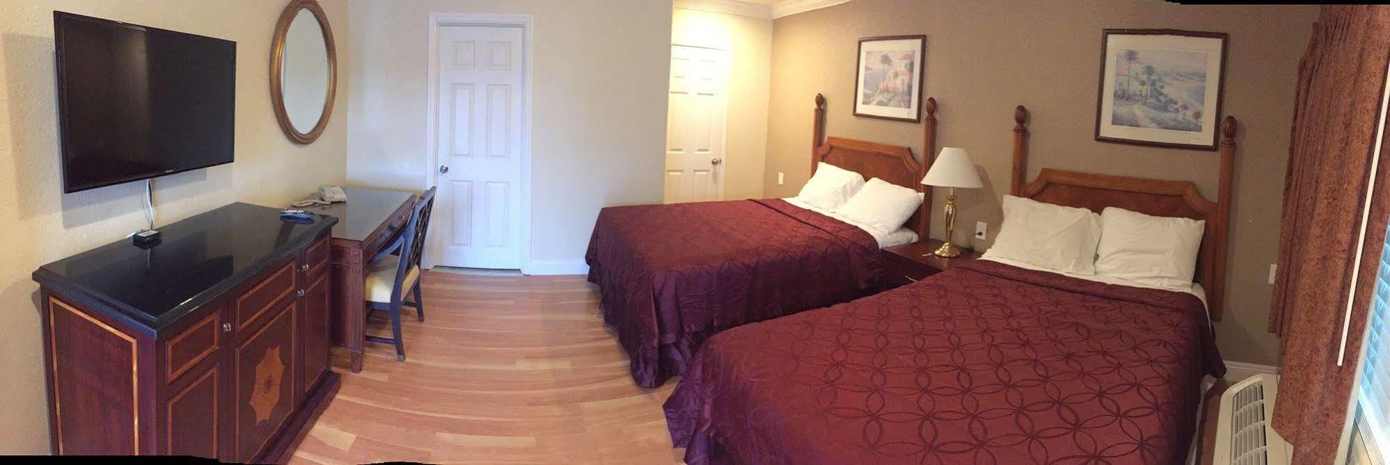 Wagon Wheel Motel Salinas Luaran gambar