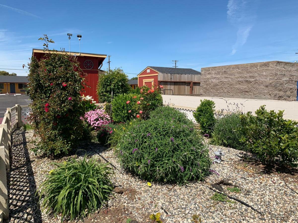 Wagon Wheel Motel Salinas Luaran gambar