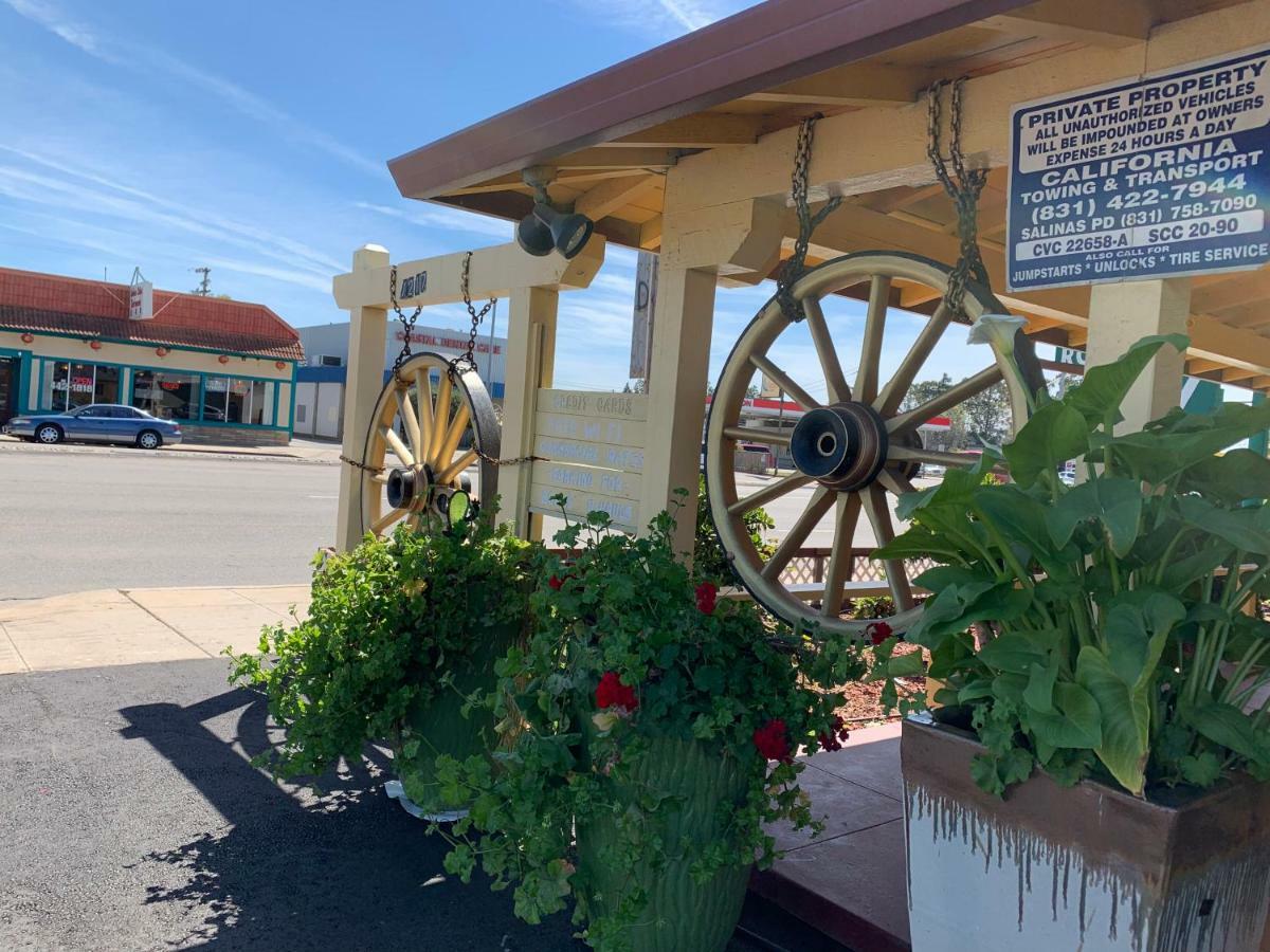 Wagon Wheel Motel Salinas Luaran gambar